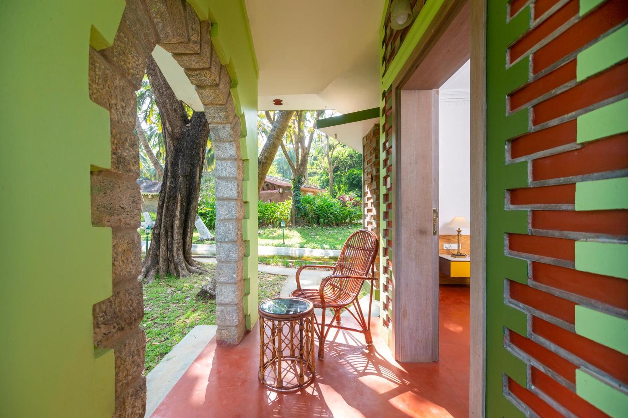 Kairali - The Ayurvedic Healing Village Palakkad Exterior photo